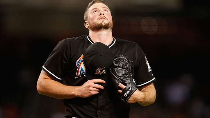 Marlins' Capps Undergoes MRI on Elbow: Report