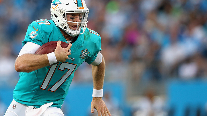 Tannehill Solid in Dolphins Loss to Panthers