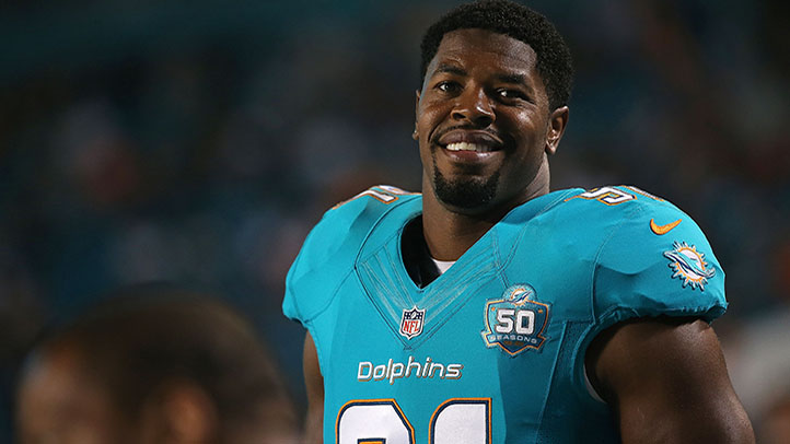 Dolphins Agree to Extension With Cameron Wake