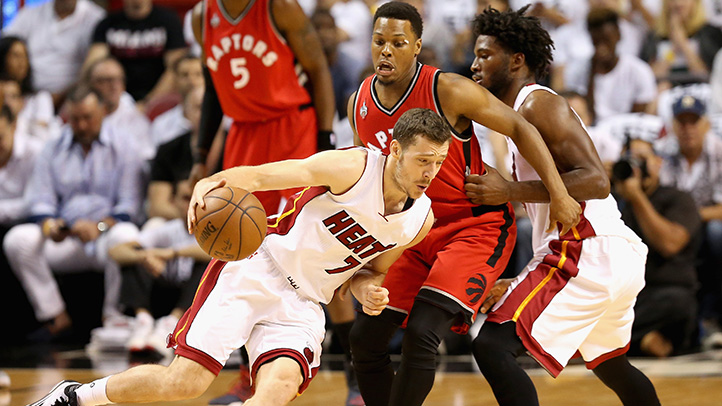 Dragic's 30 Points Help Heat Stay Alive