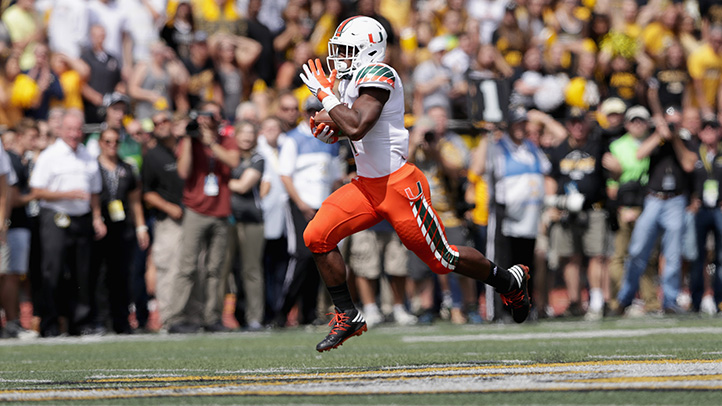 Hurricanes Stay Perfect With Victory Over Mountaineers