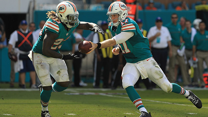 Jay Ajayi Leads Dolphins to Second Straight Win
