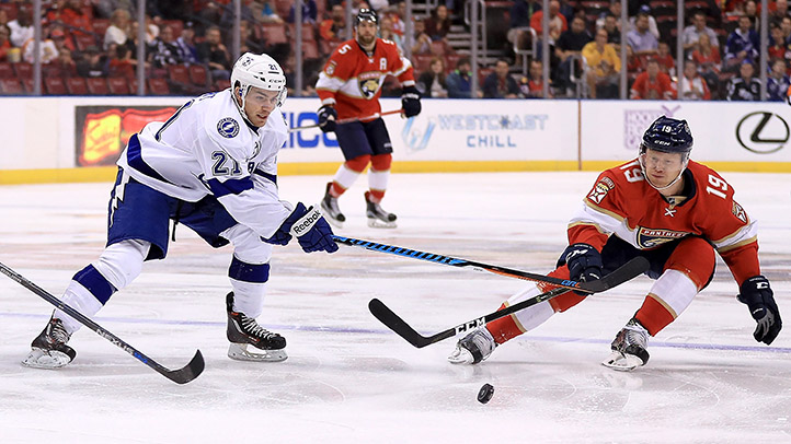 Late Goals Lift Panthers Over Lightning