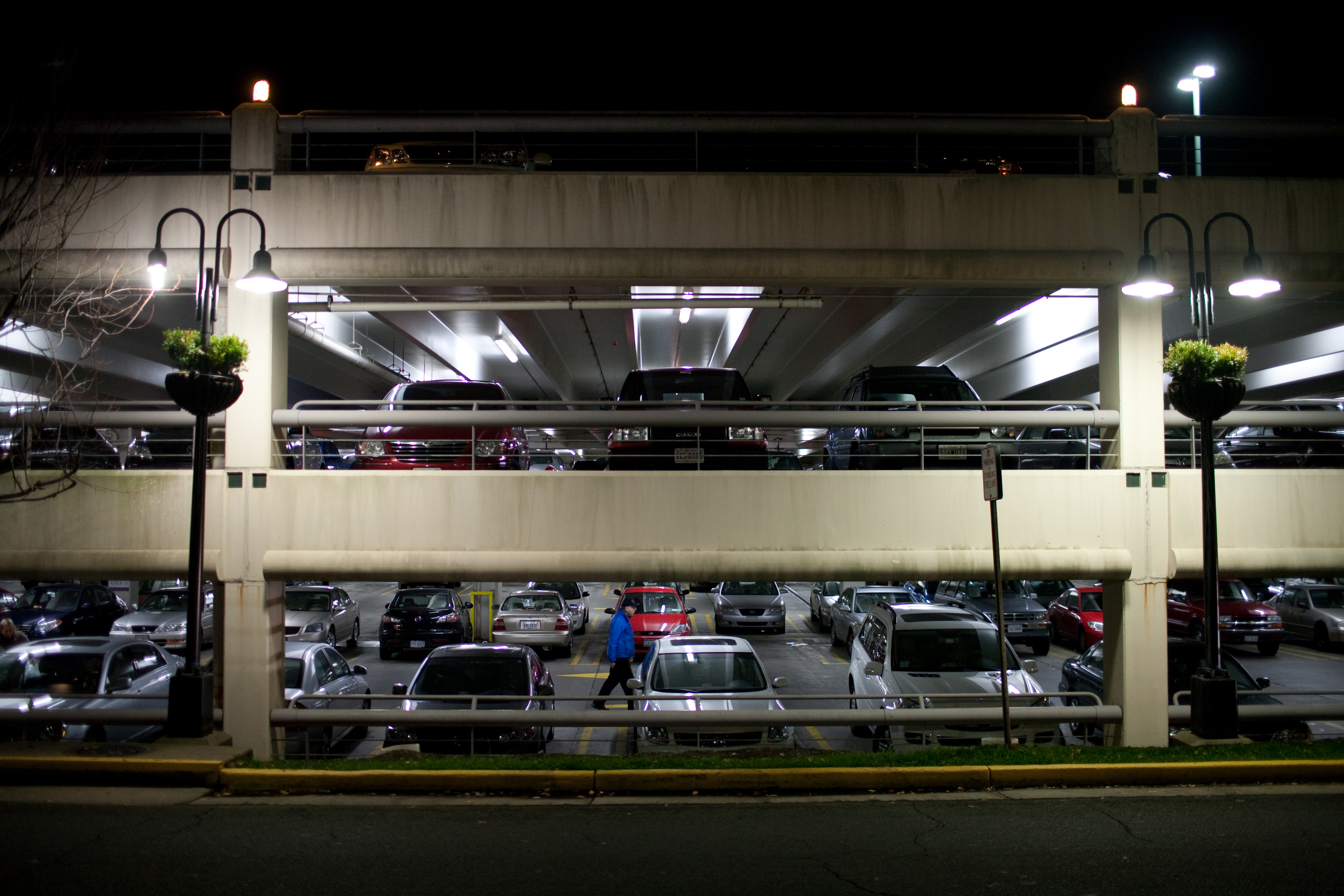 Select SoFla Garages Open For Car Parking Ahead of Irma