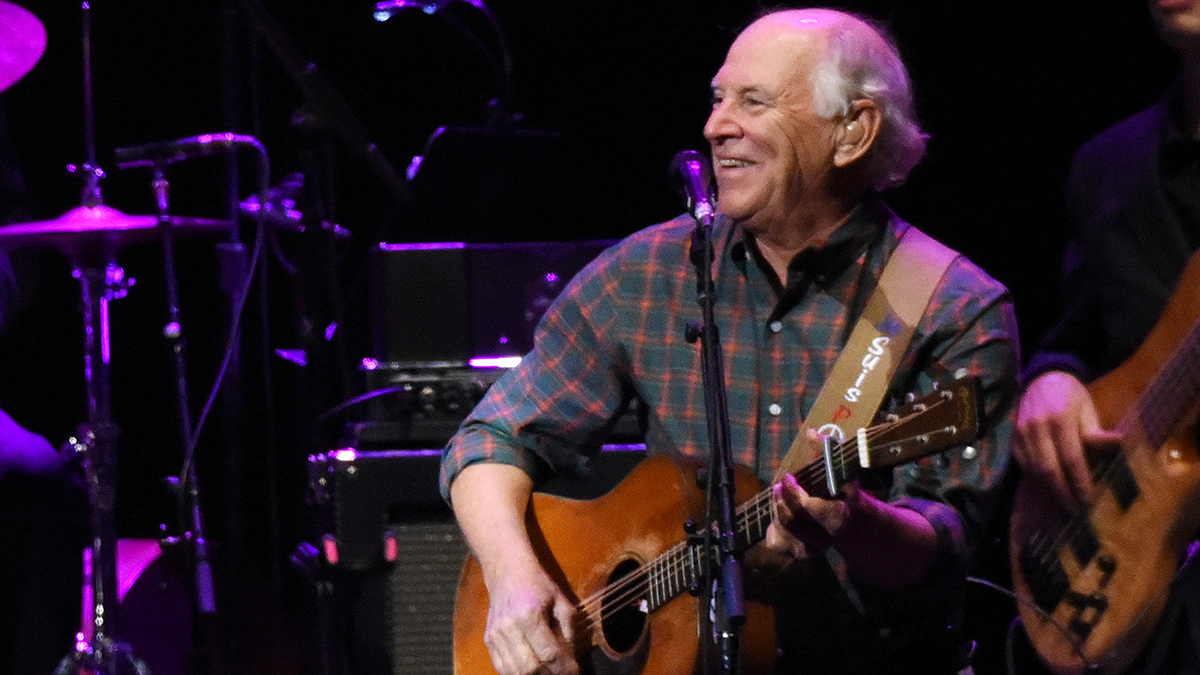Jimmy Buffett to Open 'Margaritaville' Retirement Community