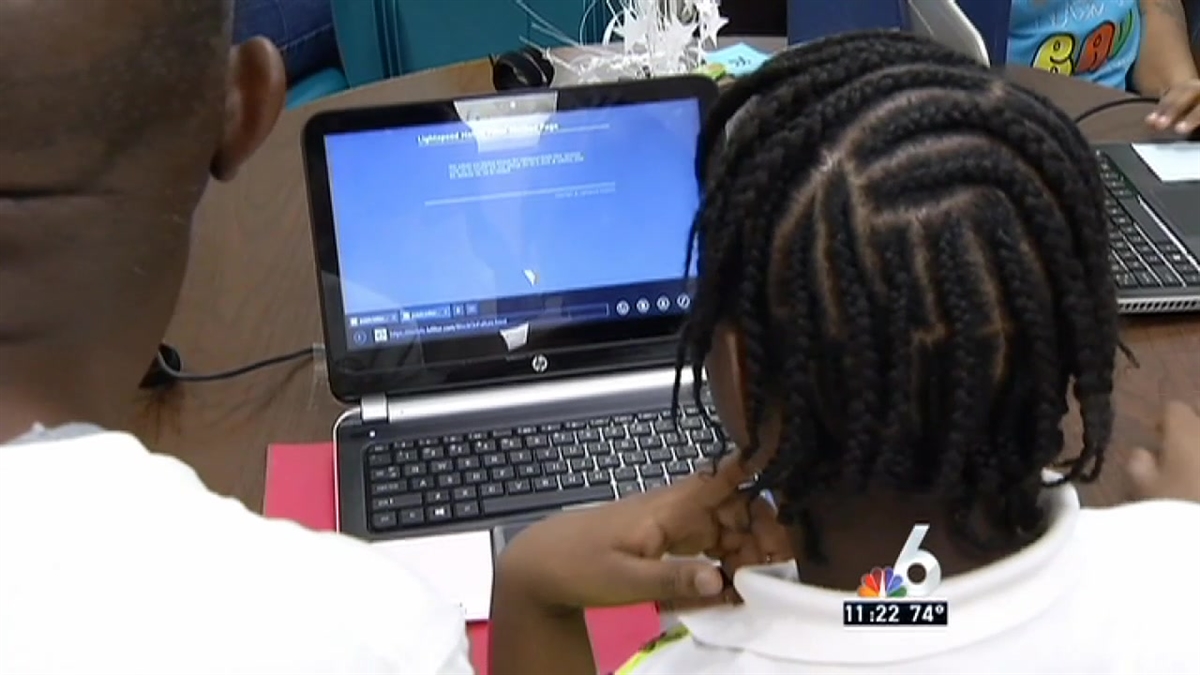 MDPS, Sprint Bring Laptops to Students