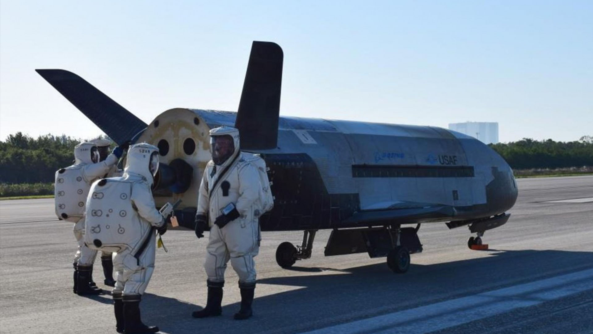 Sonic Boom Rattles Central Florida as Air Force Lands Plane