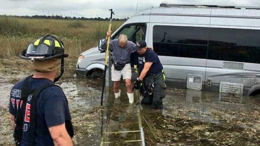 010416 van into canal rescue bso
