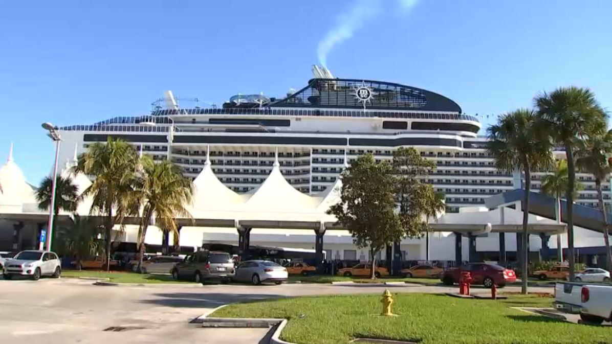 cruise ship returns due to covid
