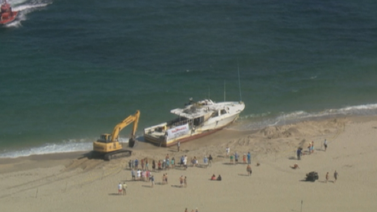 Boat Moved After Becoming Stuck at Fort Lauderdale Beach After Coast