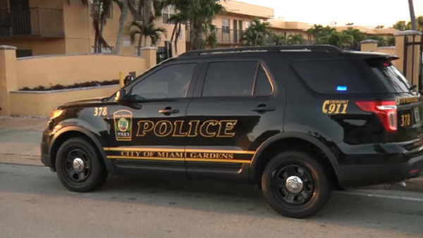 Large police presence in Miami Gardens shopping plaza – NBC 6 South Florida