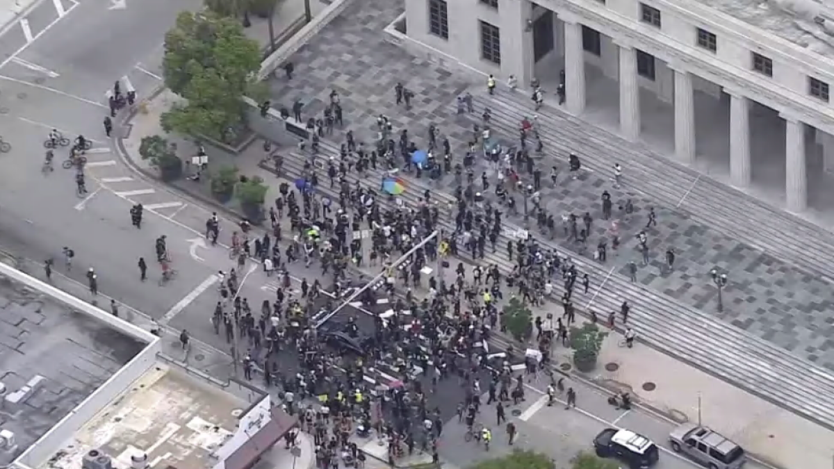 Miami Protesters March on I95 After Police Suggest Certain Businesses