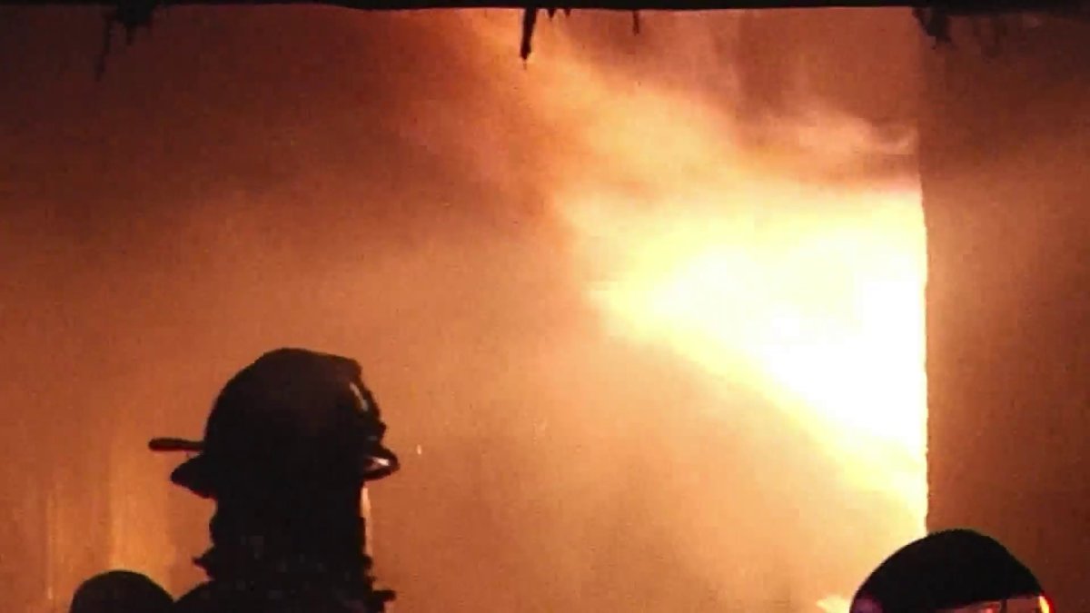 Families Displaced After Early Morning Fire in Little Havana Apartment ...