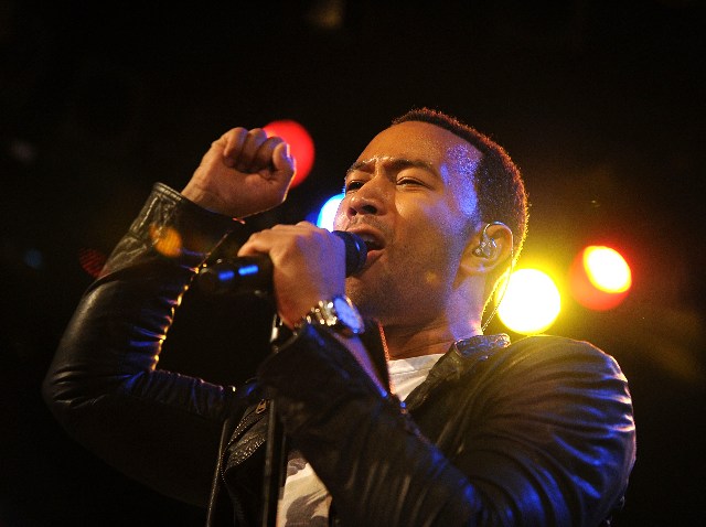 083110 john legend p1