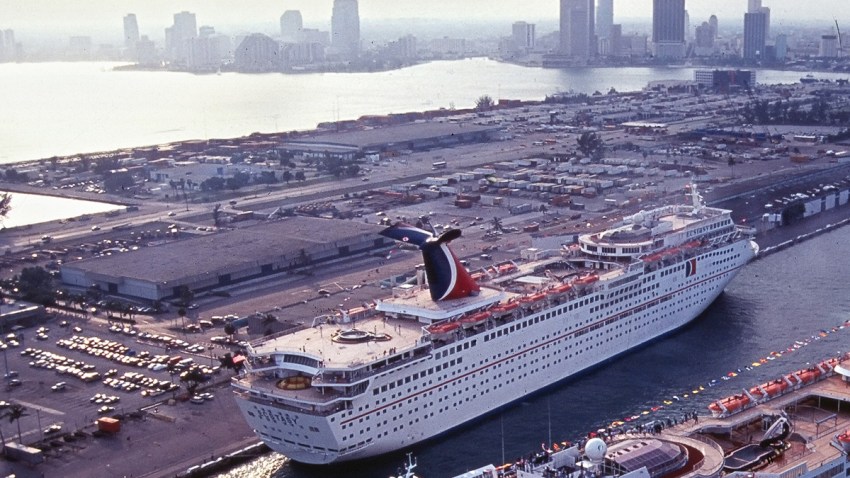54208252HO001_katrinacruise