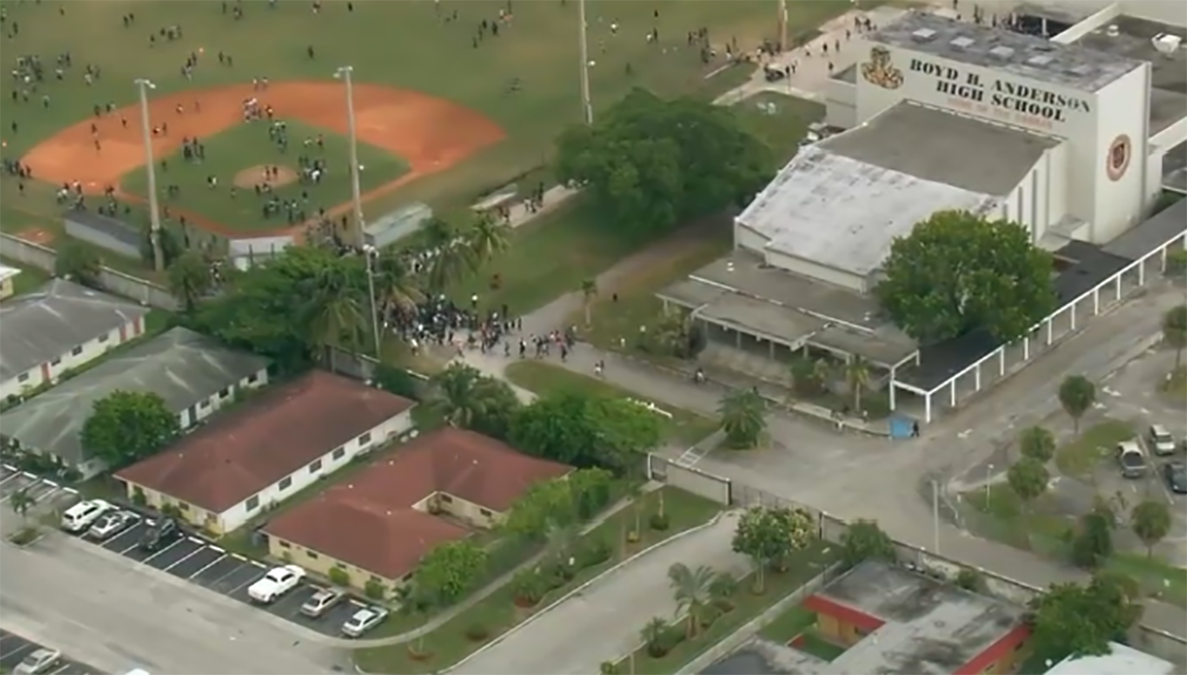 Students Return After Bomb Threat At Lauderdale Lakes Schools Nbc 6