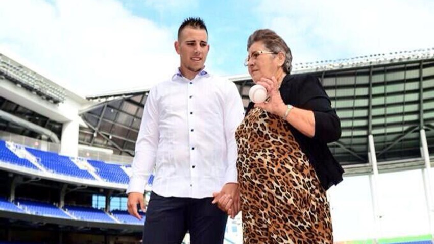 111113 jose fernandez grandmother