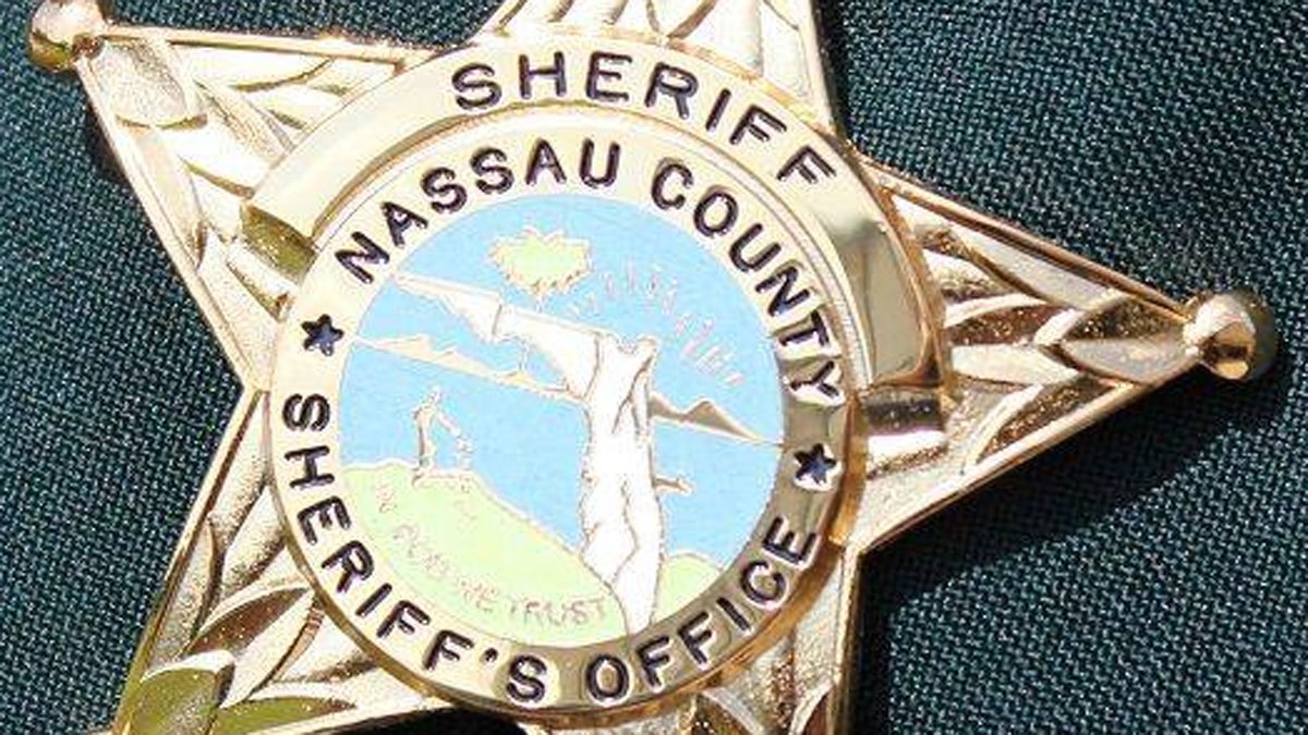 Florida Man Calls 911, Says He Shot His Wife, Children - Vimarsana News