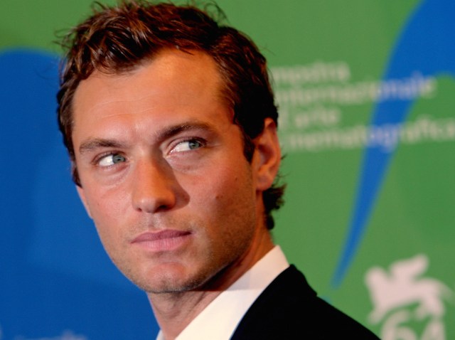 123009 jude law p1