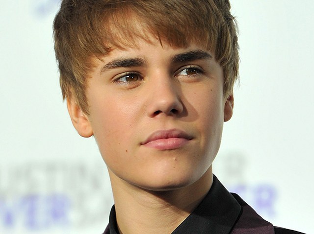 2.09-justin-bieber-never-say-never