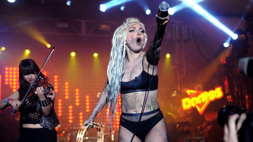 478510433PB00005_Lady_Gaga_