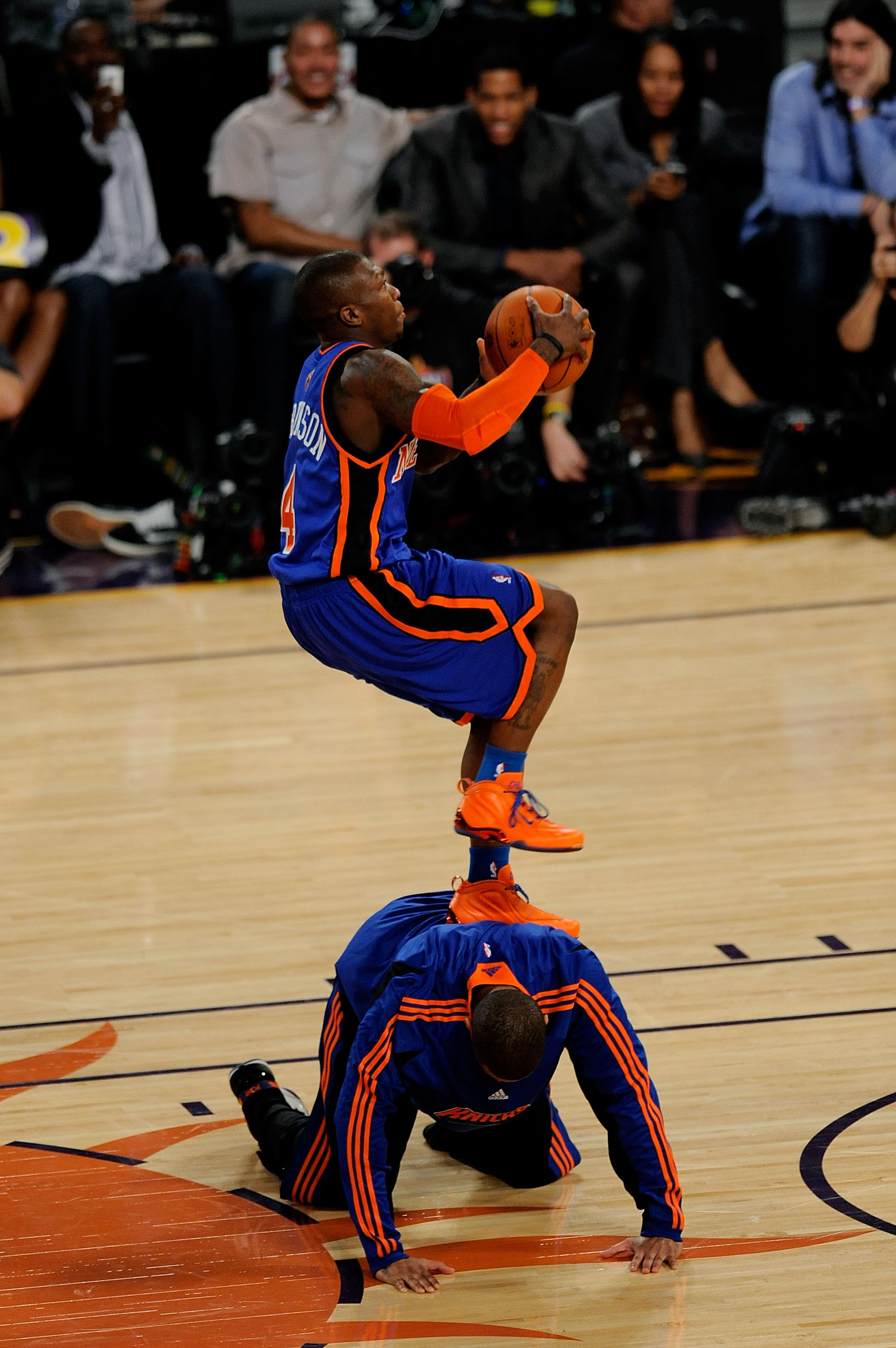 Get Nate Robinson Dunking On Shaq Pics