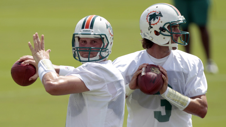 Dolfans Pointlessly Boo Henne At Practice Nbc 6 South Florida