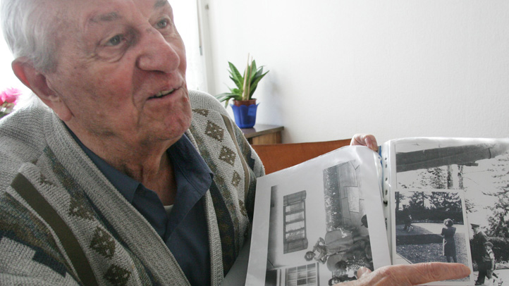 Germany Obit Misch
