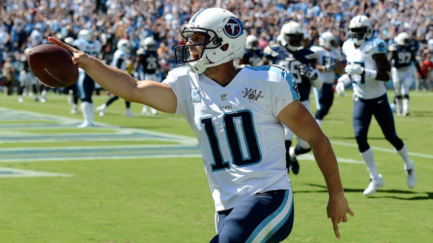 Chargers Titans Football