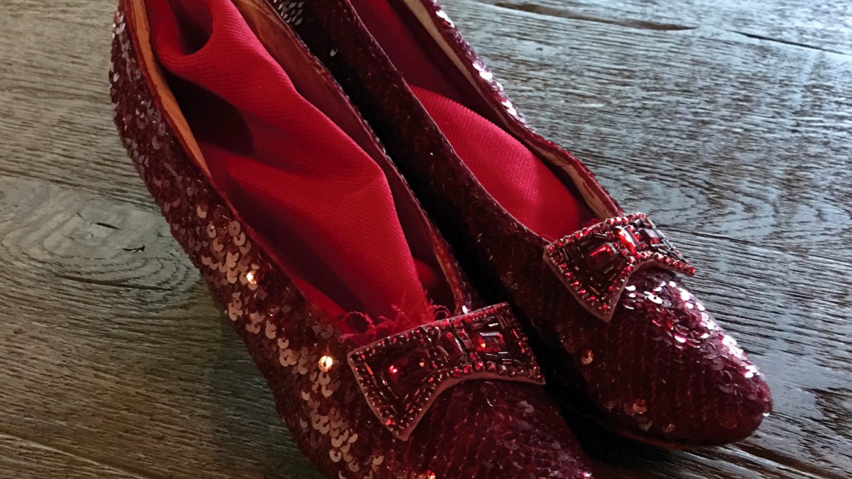 2nd person charged in connection with theft of ruby slippers worn in ‘The Wizard of Oz&#039