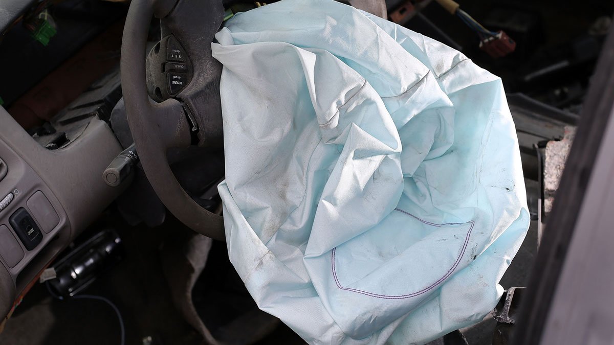3 suspects caught, 4th sought, in string of Miami-Dade airbag thefts, deputies say