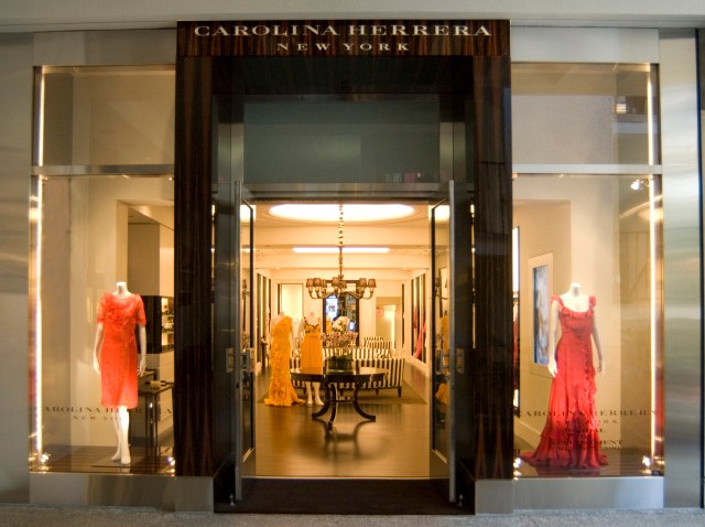 Carolina Herrera N1079_Bal Harbour Boutique_Exterior