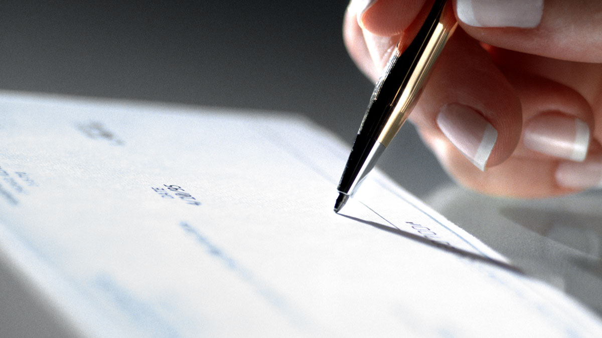 Coconut Creek Man Accused of Defrauding Car Dealers With Fake Checks