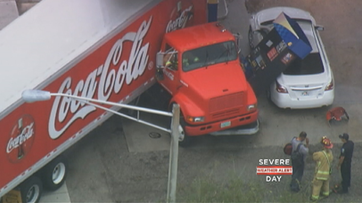 Coca-Cola Truck Crashes Into Sunoco Gas Station in Hollywood – NBC 6 ...