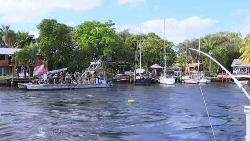 Divers Working to Fix Submerged Water Main Break in Ft. Lauderdale