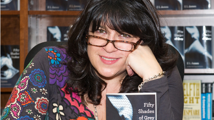 143972275GC004_E_L_James_Si