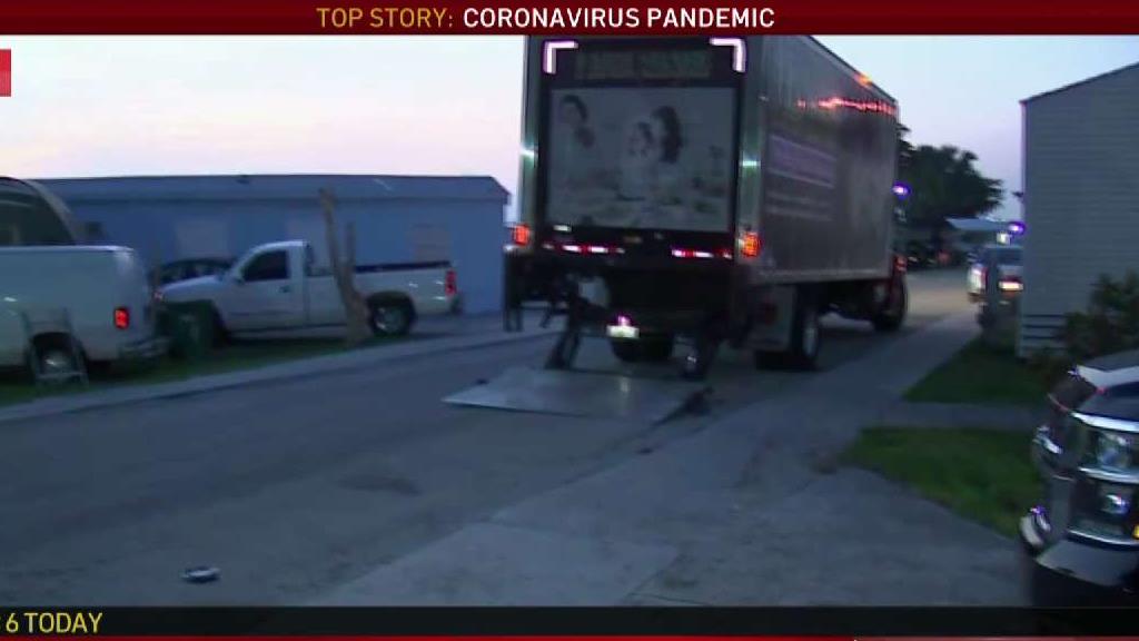 Food Distribution Drive Takes Place In Hialeah Gardens Nbc 6