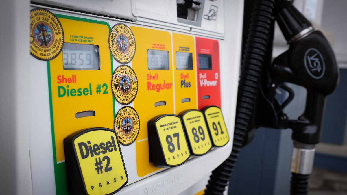 Gas Prices Drop Slightly Across Florida Ahead of Ian's Potential Landfall: AAA
