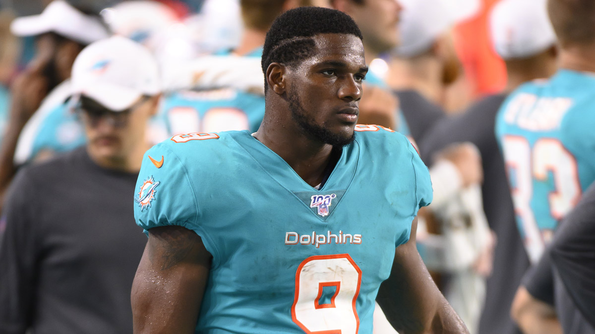 Ex-Dolphins RB Mark Walton arrested again