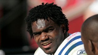 Colts runningback Edgerrin James on the sidelines as the Indianapolis Colts defeated the San Francisco 49ers by a score of 28 to 3 at Monster Park, San Francisco, California, October 9, 2005. (Photo by Robert B. Stanton/NFLPhotoLibrary)
