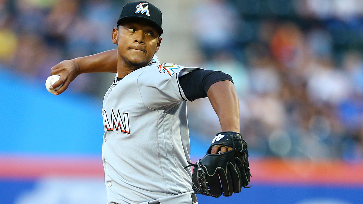 Mets get 2 pitchers from Marlins, cut Dominic Smith