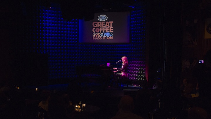 Grace-Potter-Joes-Pub