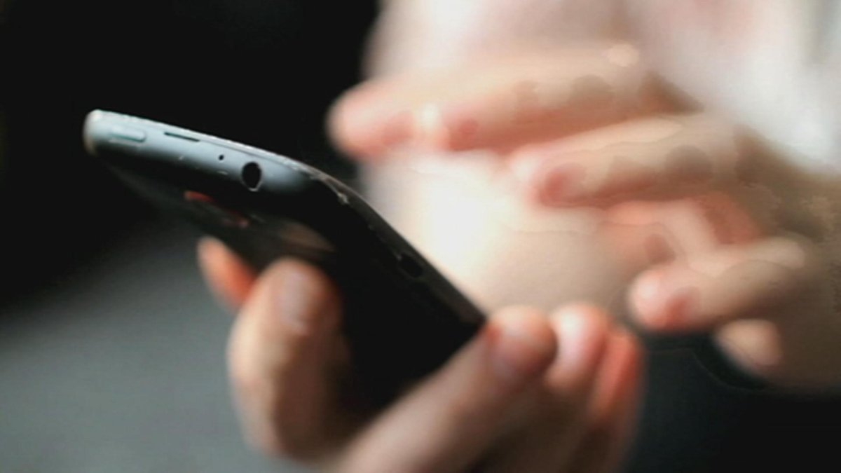 22-year-old accused of scamming elderly man in bank phone scheme – NBC ...