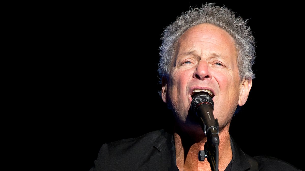 Substance thrown at ex-Fleetwood Mac member Lindsey Buckingham in Santa Monica attack