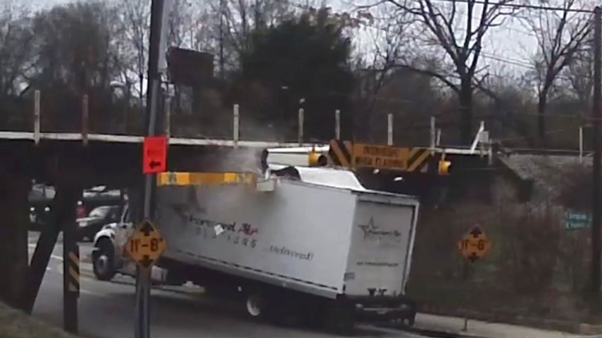 NC-Bridge-160107-railroad-bridge-accident-durham-yh-0642p_ea8cc8392789b4a23c0f8aa1495fad2d.nbcnews-ux-2880-1000