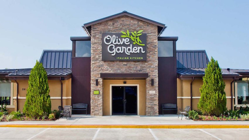Pass The Meatballs Olive Garden Offers Passes For Year Of Never
