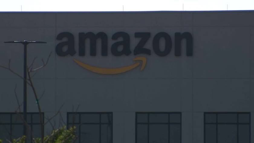 Some Amazon Workers Call Out At Opa Locka Facility To Protest Pandemic Work Conditions Nbc 6 South Florida