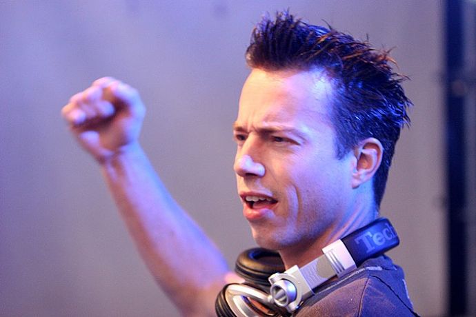 Sander van Doorn R