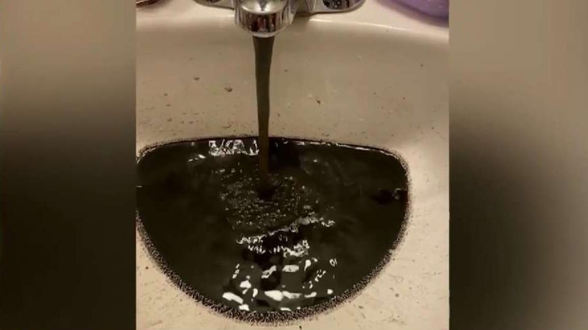 Why is Black Water Coming Out of the Faucet? - Riverside County Plumber