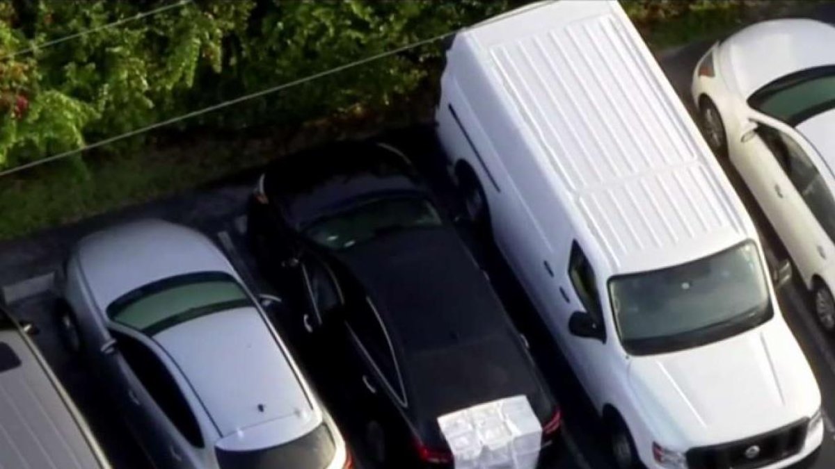 Woman Found Dead Inside Car in Pembroke Pines Complex – NBC 6 South Florida